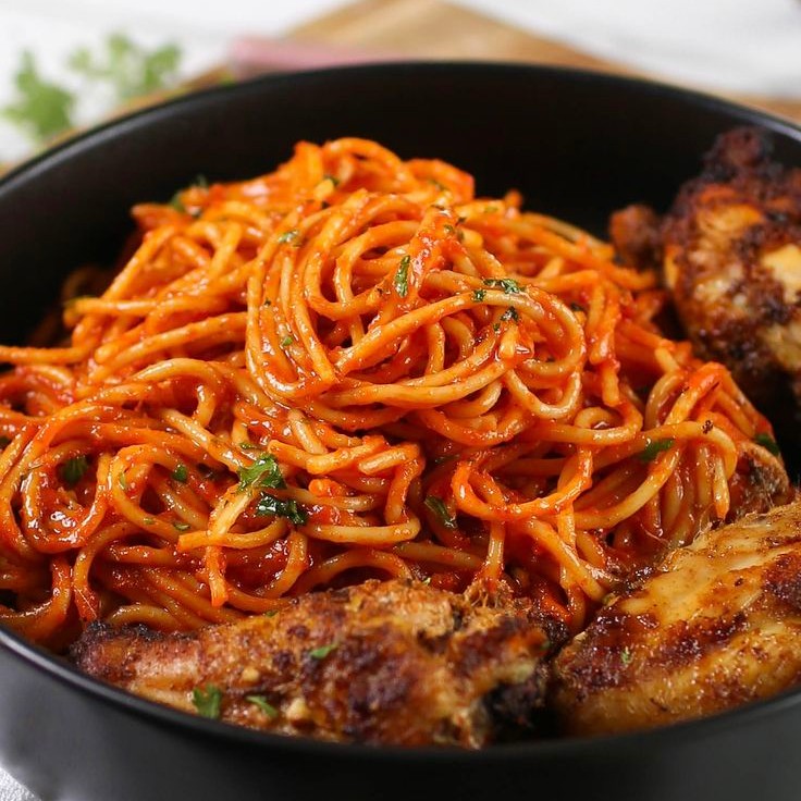 Nigerian Jollof Spaghetti